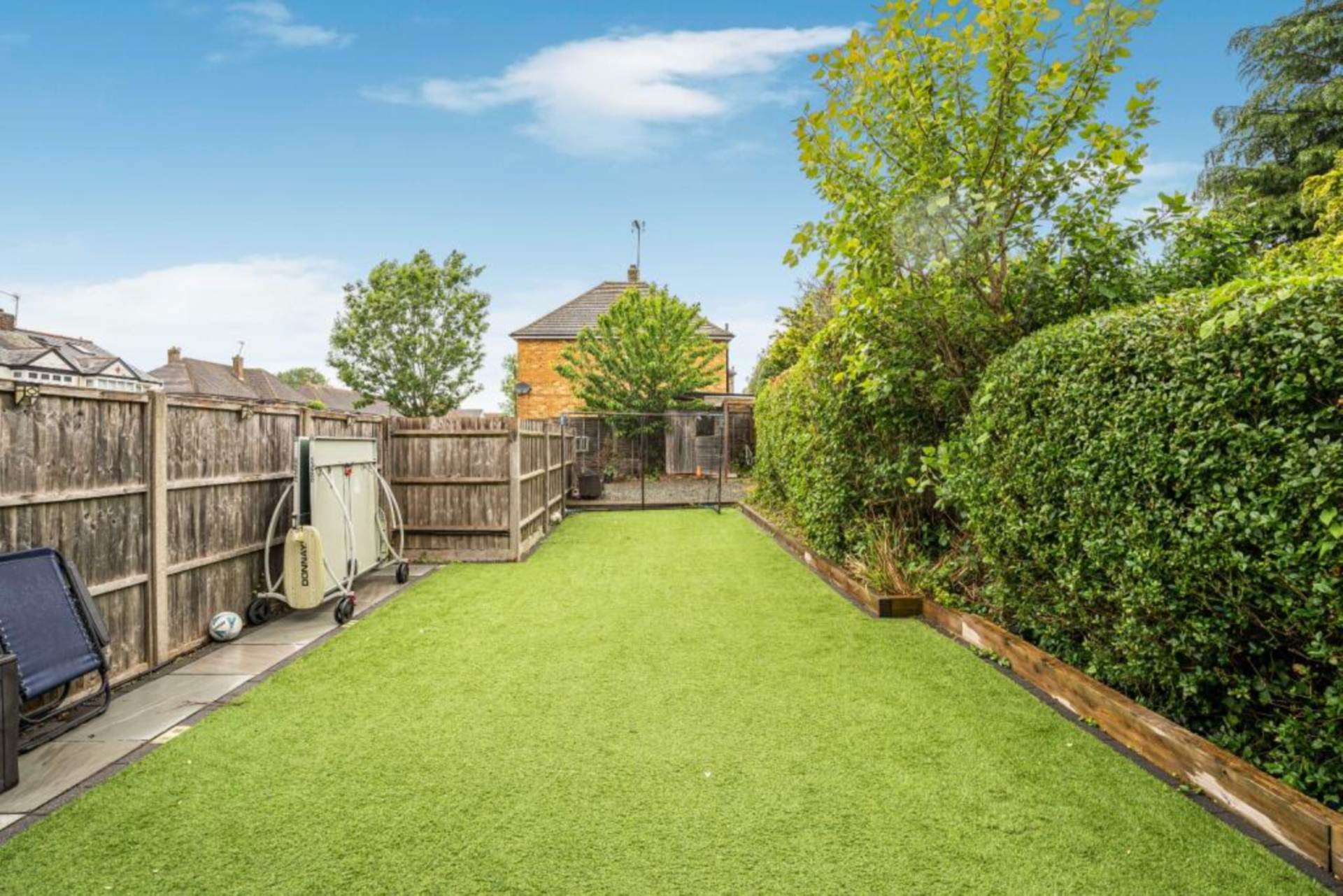 Rowley Lane, Borehamwood, Image 21