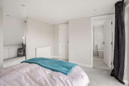 Rowley Lane, Borehamwood, Image 14