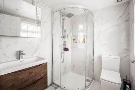 Rowley Lane, Borehamwood, Image 17