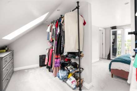 Rowley Lane, Borehamwood, Image 9