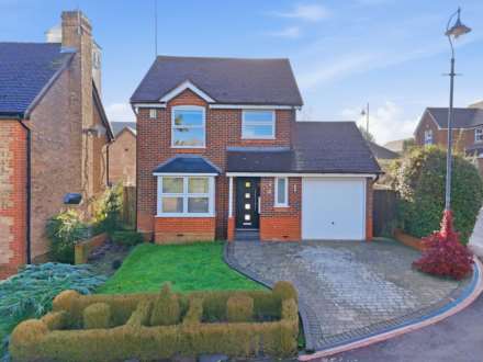 Allen Close, Shenley, Image 1