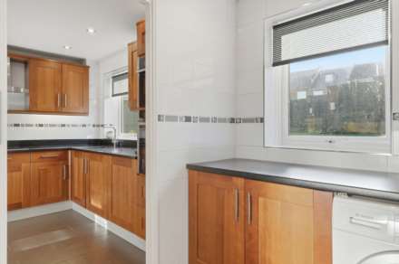 Allen Close, Shenley, Image 16