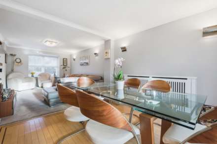 Allen Close, Shenley, Image 6