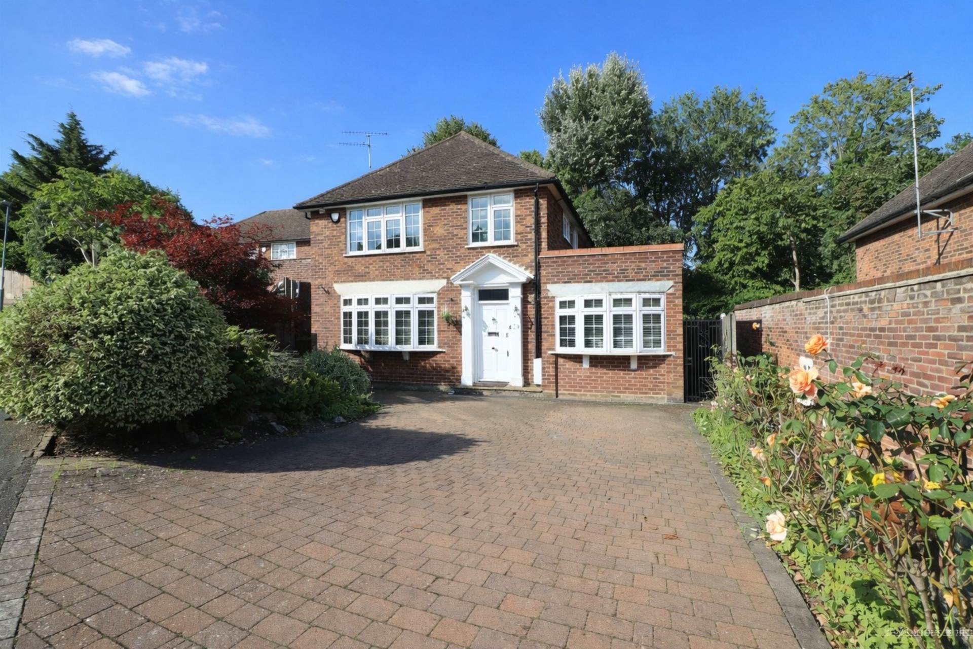 Hartfield Avenue, Elstree, Image 2