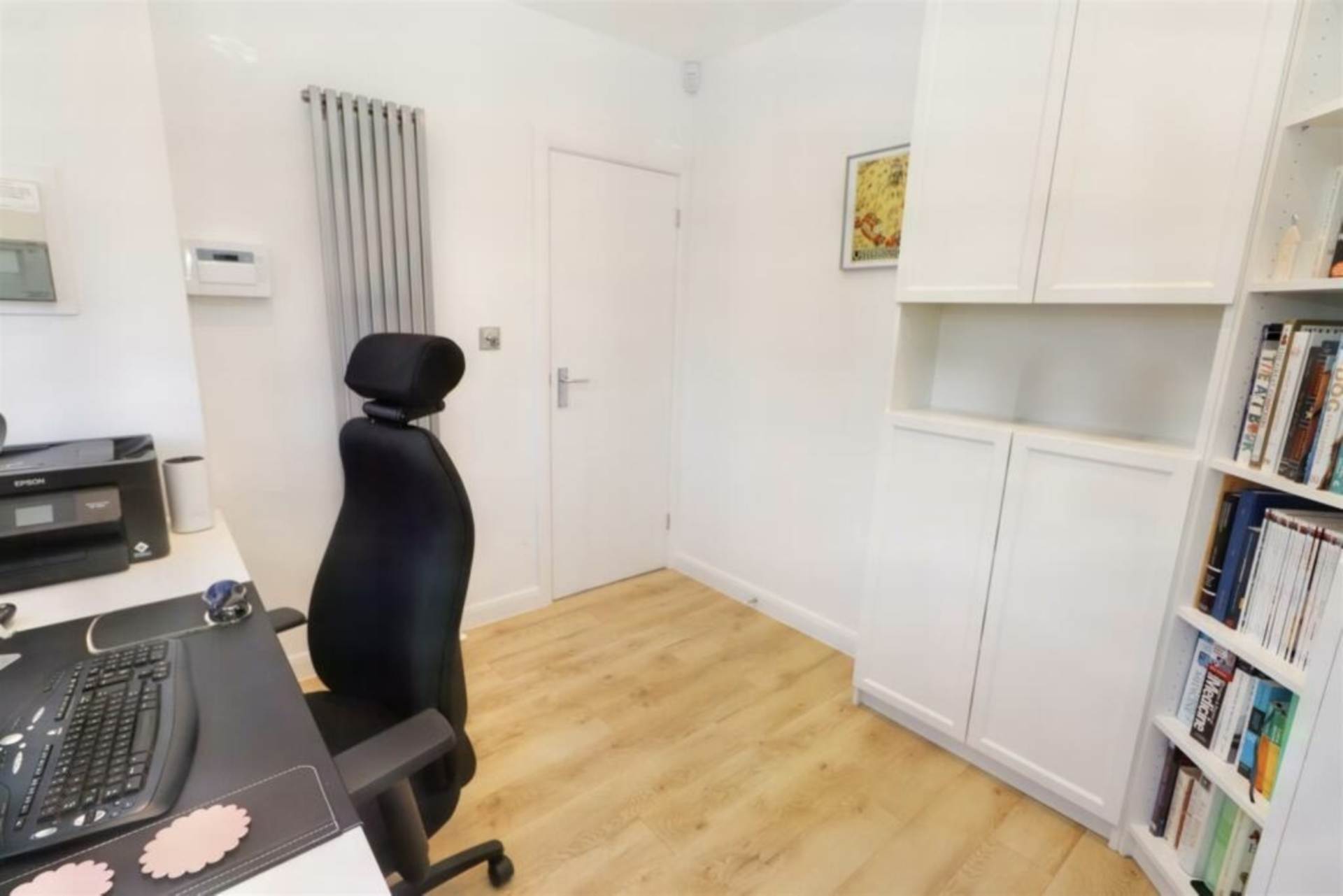 Hartfield Avenue, Elstree, Image 6