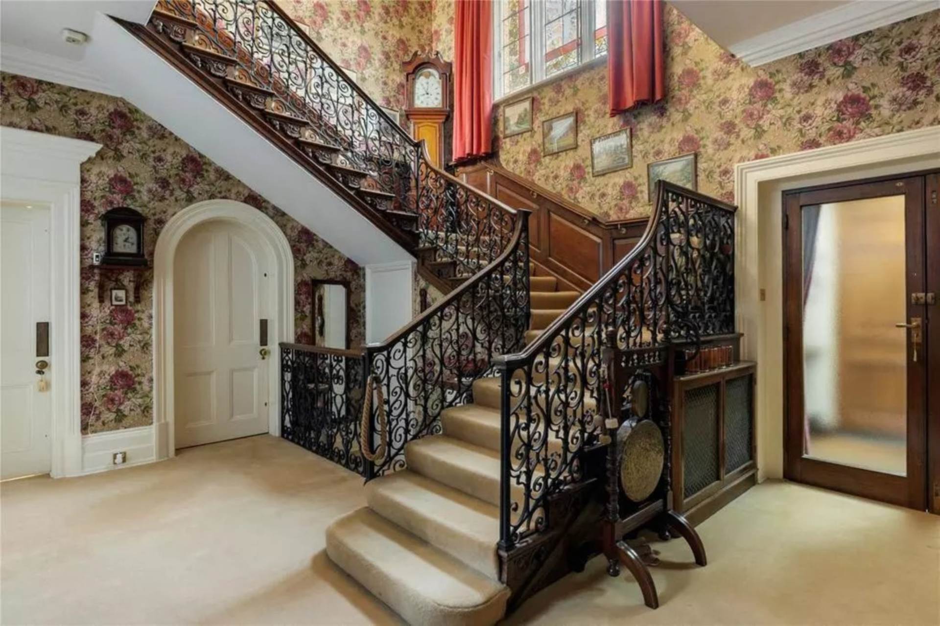 Barnet Lane, Elstree, Image 6