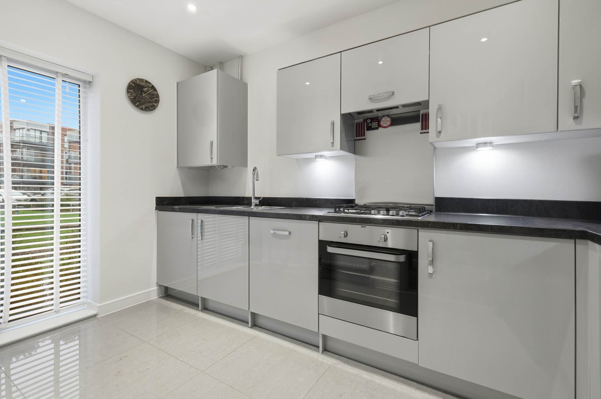 Winter Walk, Borehamwood, Image 4