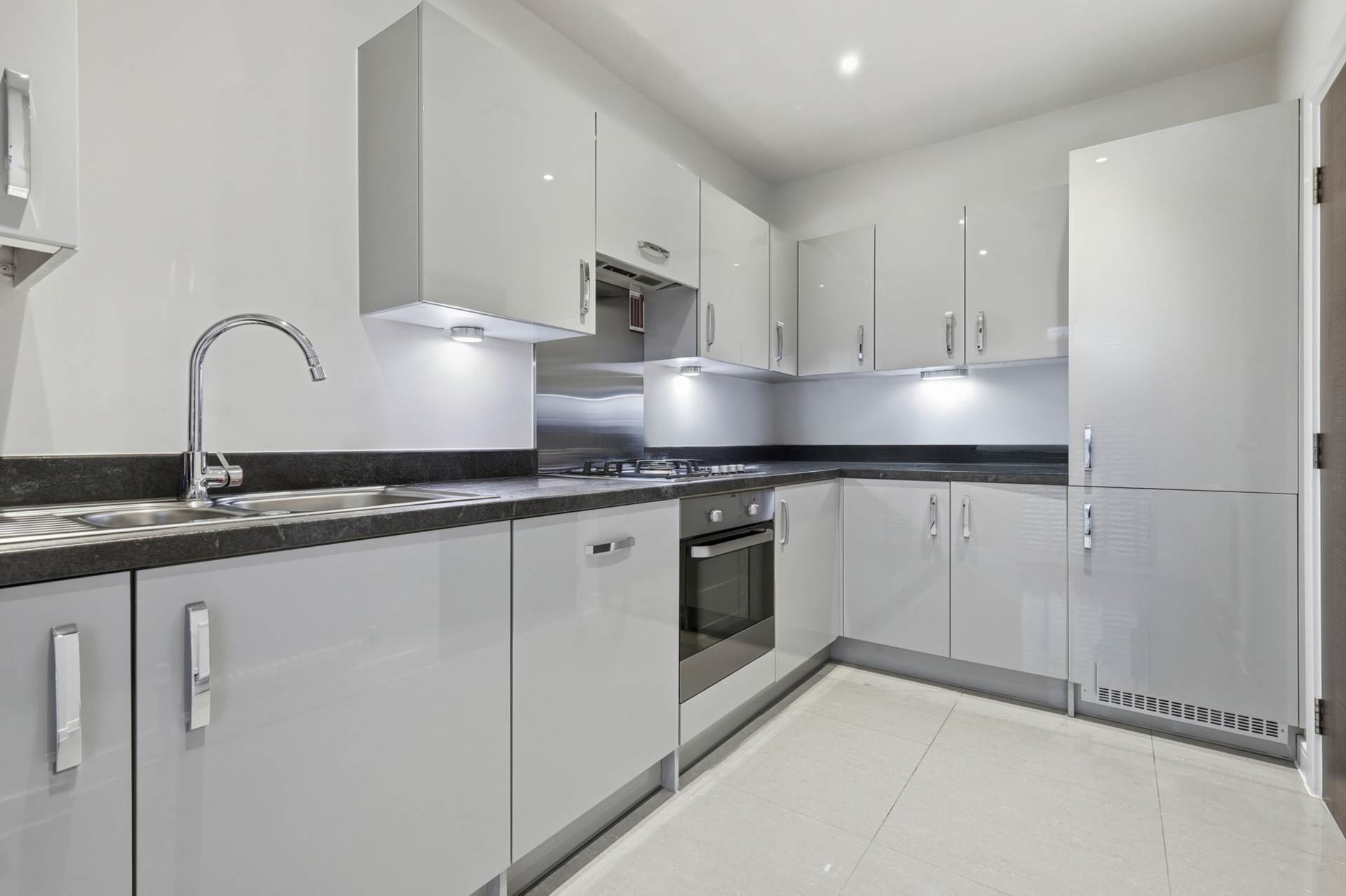 Winter Walk, Borehamwood, Image 5