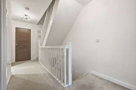 Winter Walk, Borehamwood, Image 14