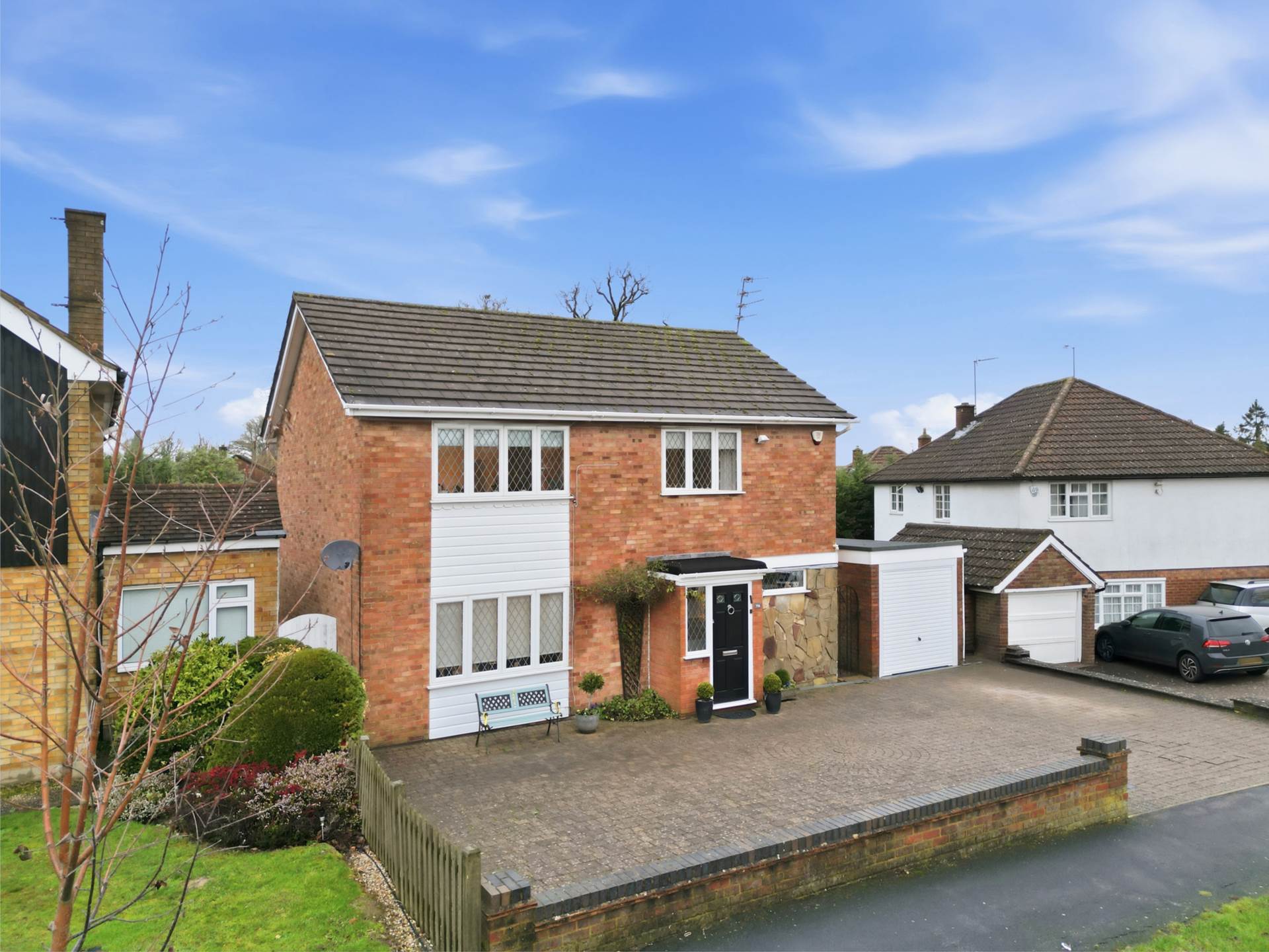 Lodge Avenue, Elstree, Image 24