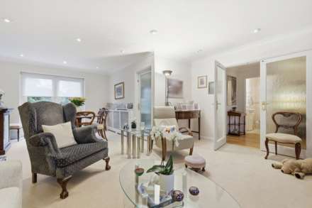 Lodge Avenue, Elstree, Image 2