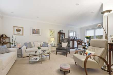 Lodge Avenue, Elstree, Image 3