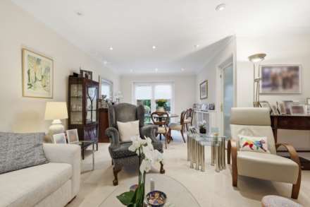 Lodge Avenue, Elstree, Image 4