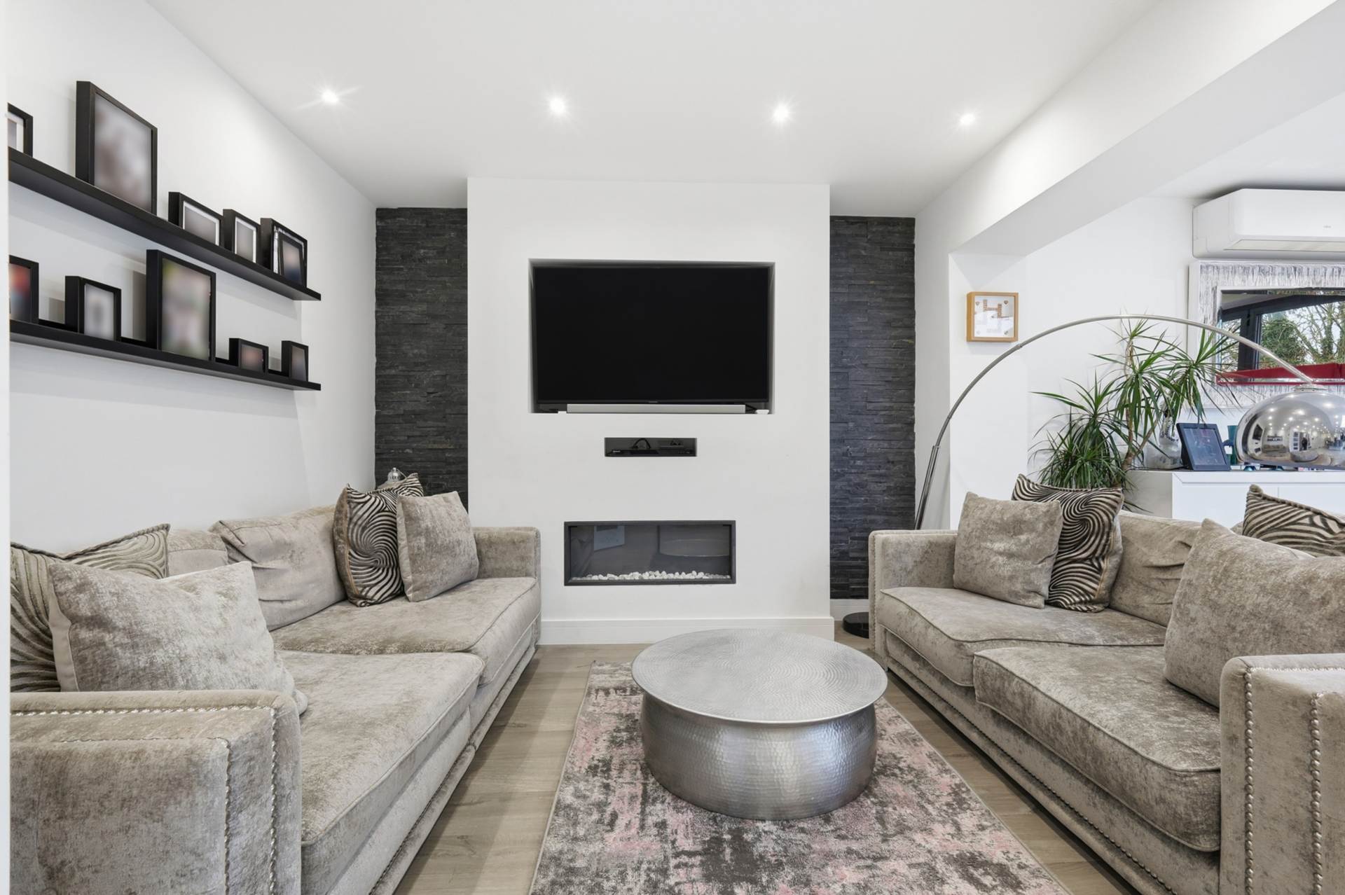 Lullington Garth, Borehamwood, Image 4