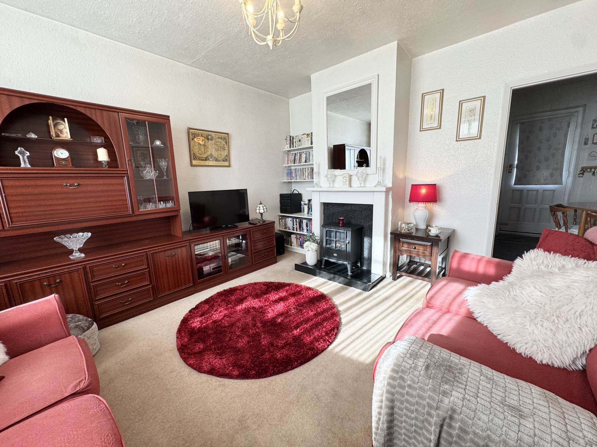 Linton Avenue, Borehamwood, Image 2