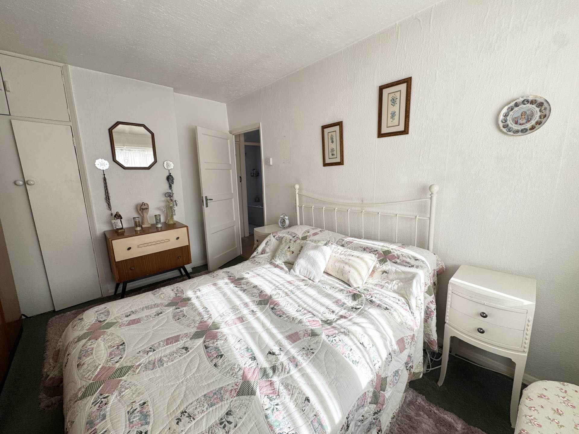 Linton Avenue, Borehamwood, Image 7