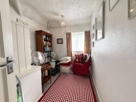 Linton Avenue, Borehamwood, Image 10