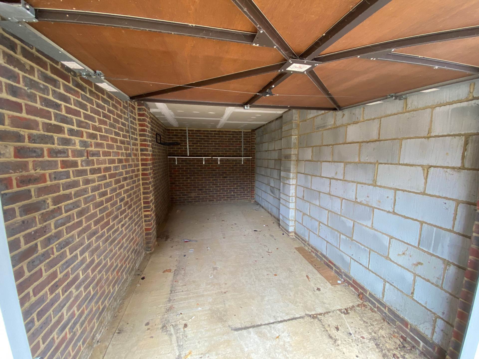 Corfe Close, Borehamwood, Image 11