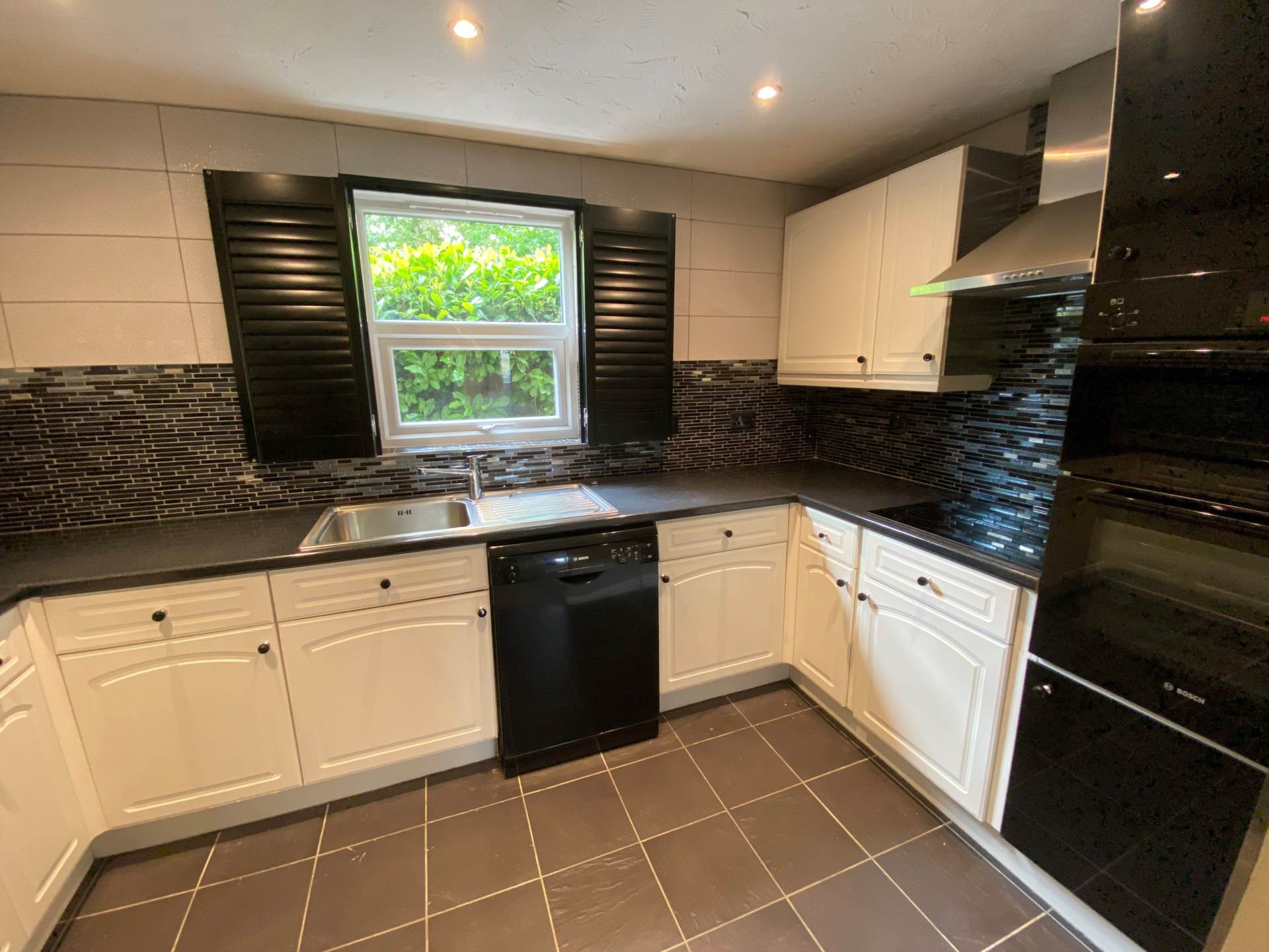 Corfe Close, Borehamwood, Image 5