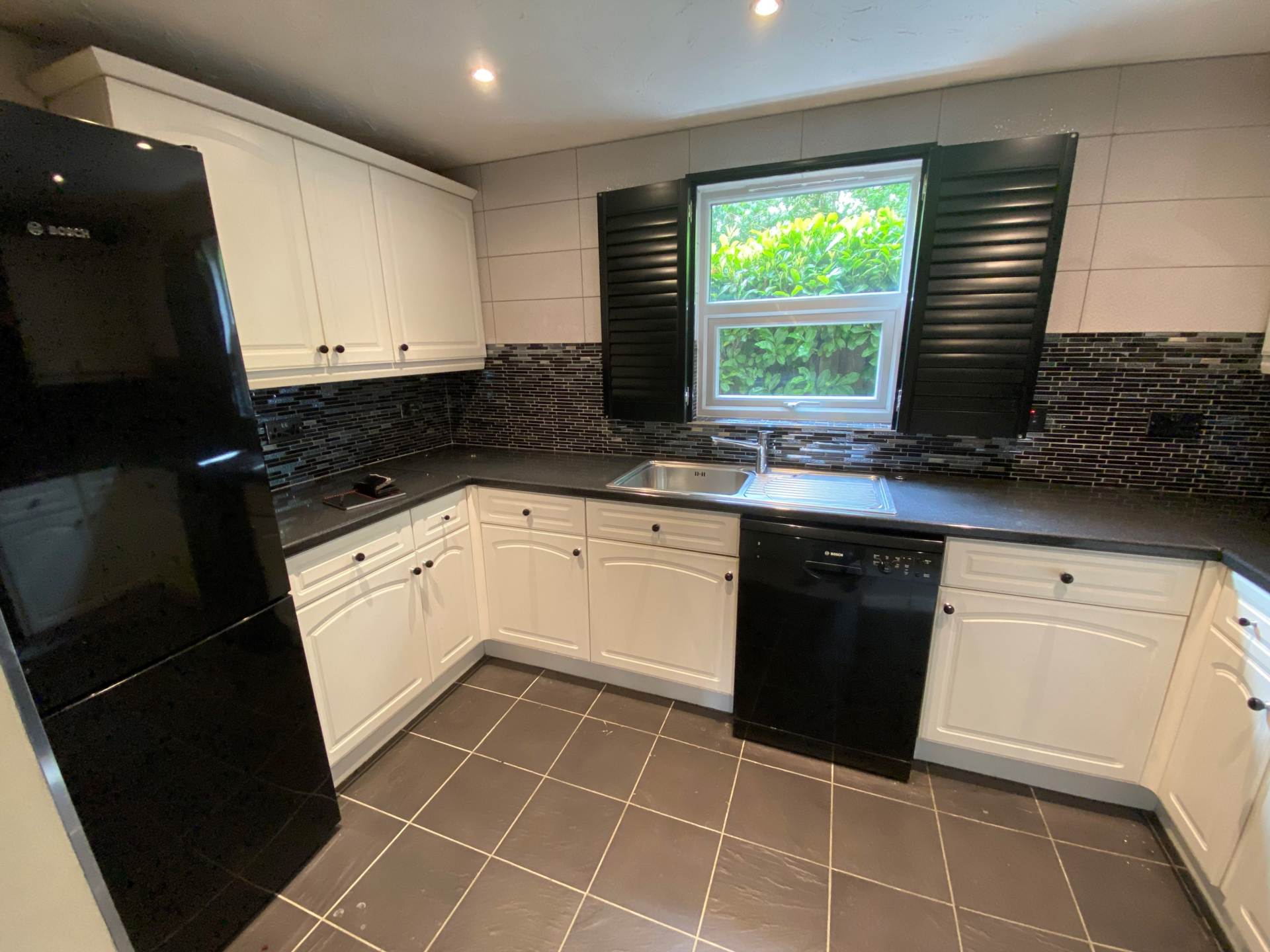 Corfe Close, Borehamwood, Image 6