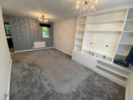 Corfe Close, Borehamwood, Image 2