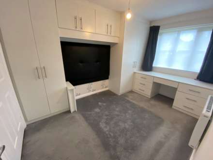 Corfe Close, Borehamwood, Image 7