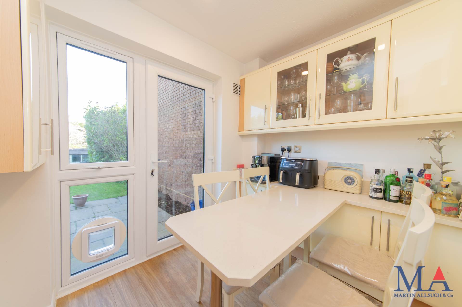 Nash Close, Elstree, Image 12