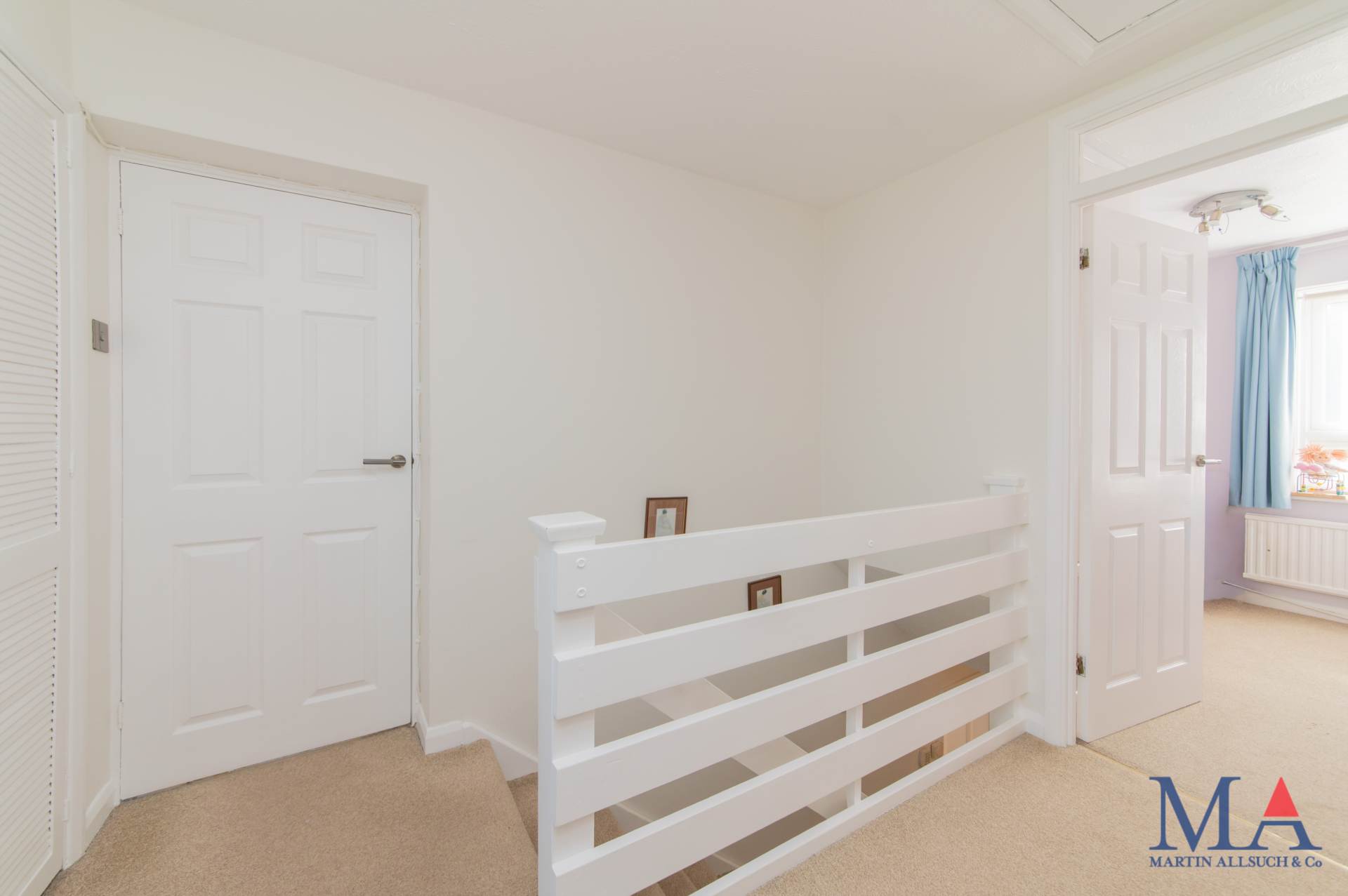 Nash Close, Elstree, Image 23