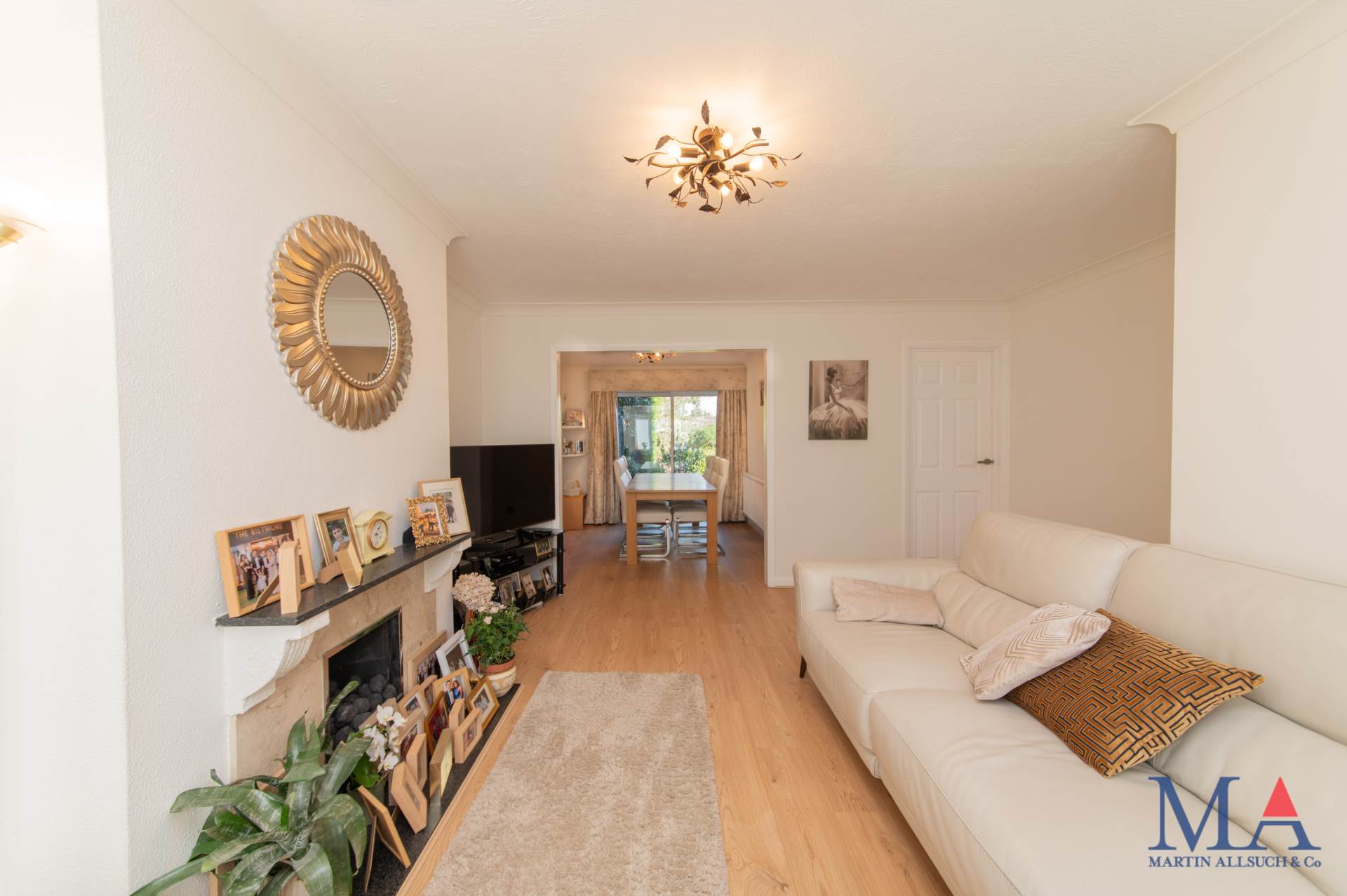 Nash Close, Elstree, Image 4