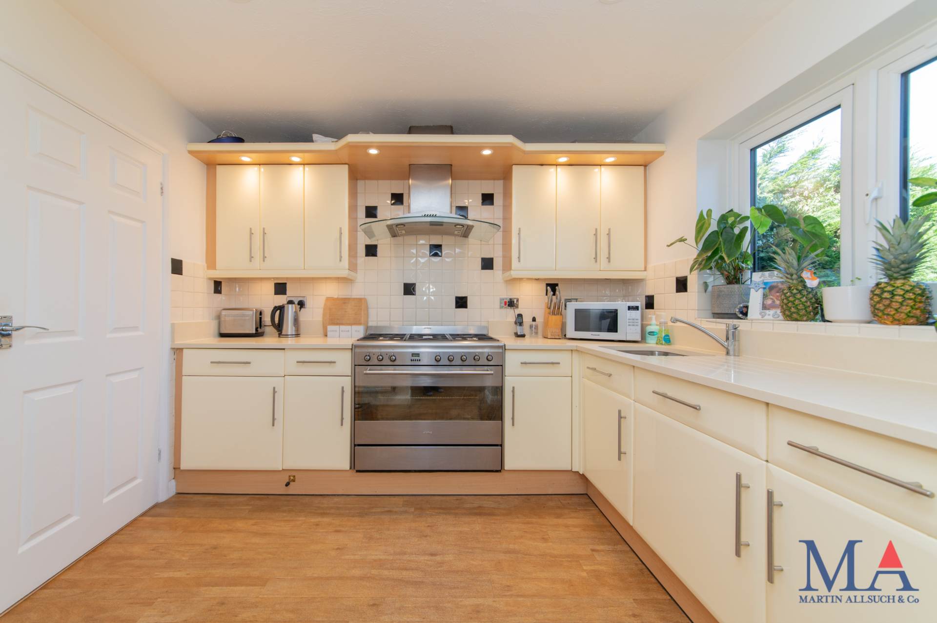 Nash Close, Elstree, Image 5