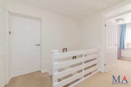 Nash Close, Elstree, Image 23