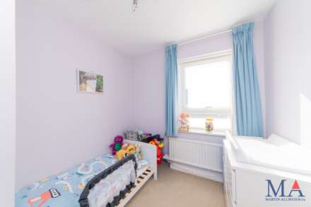 Nash Close, Elstree, Image 25