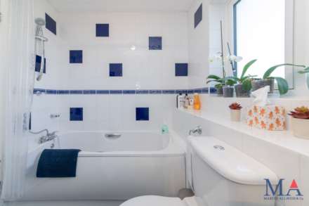 Nash Close, Elstree, Image 33