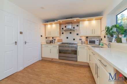 Nash Close, Elstree, Image 7