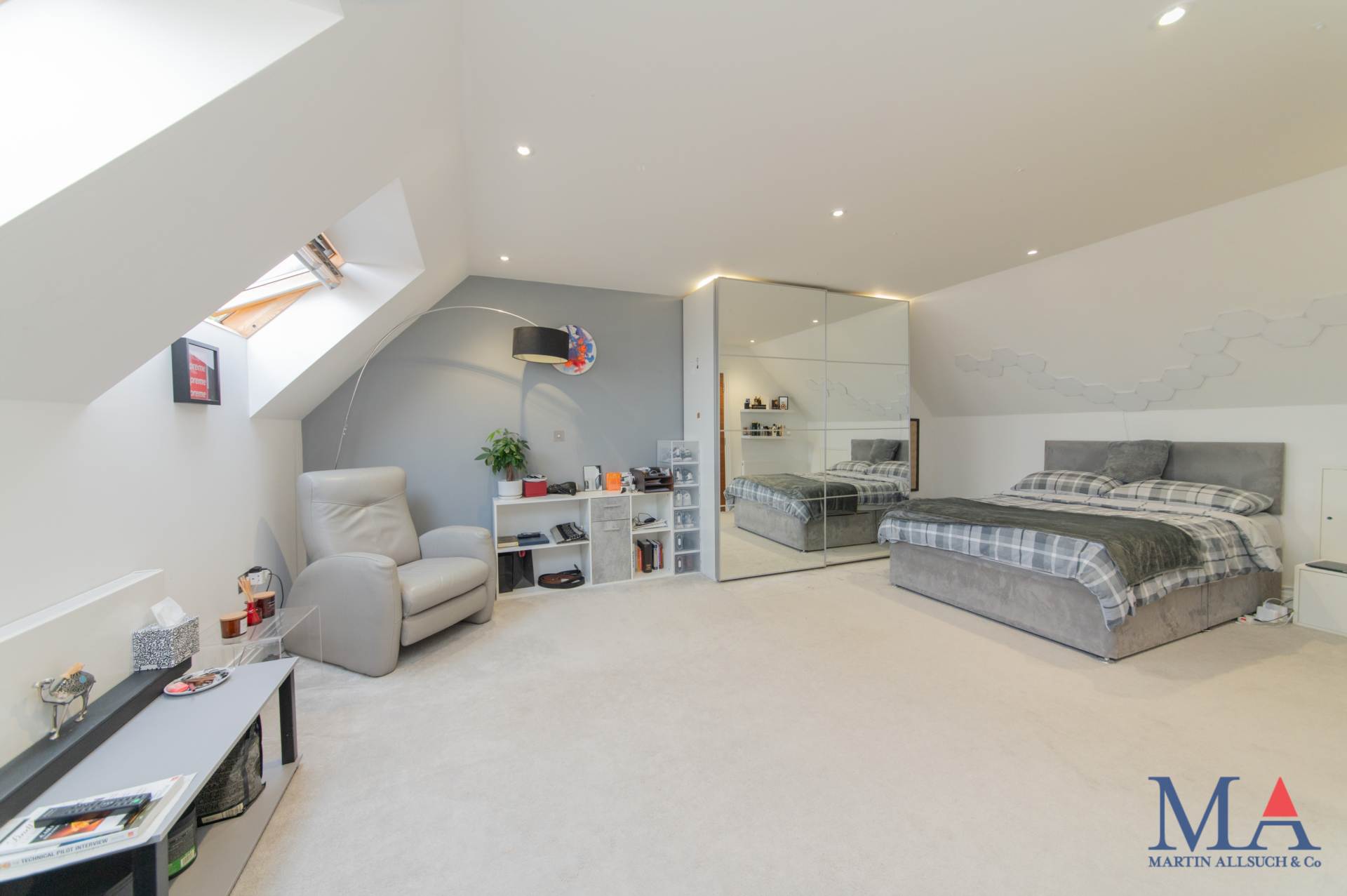 Red Road, Borehamwood, Image 28