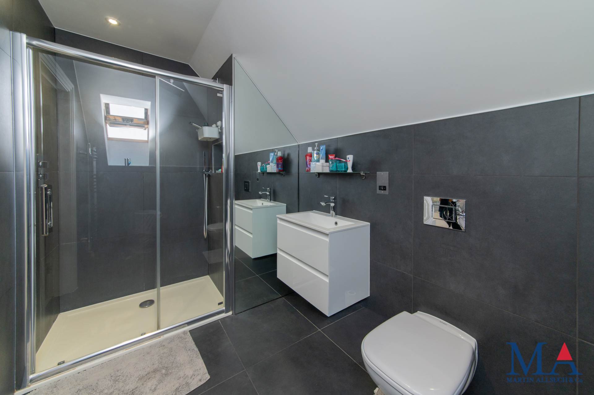 Red Road, Borehamwood, Image 36