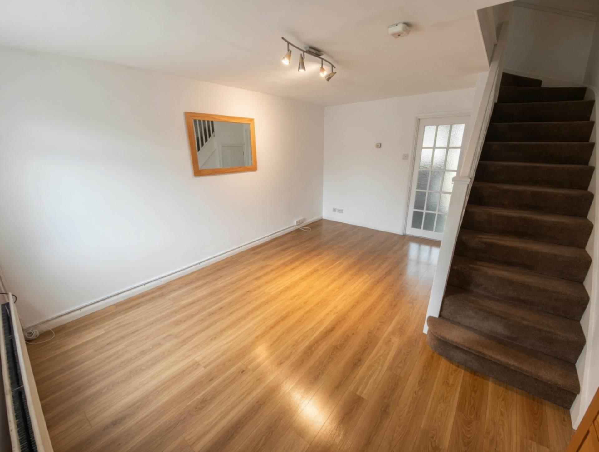 Kelly Court, Borehamwood, Image 2