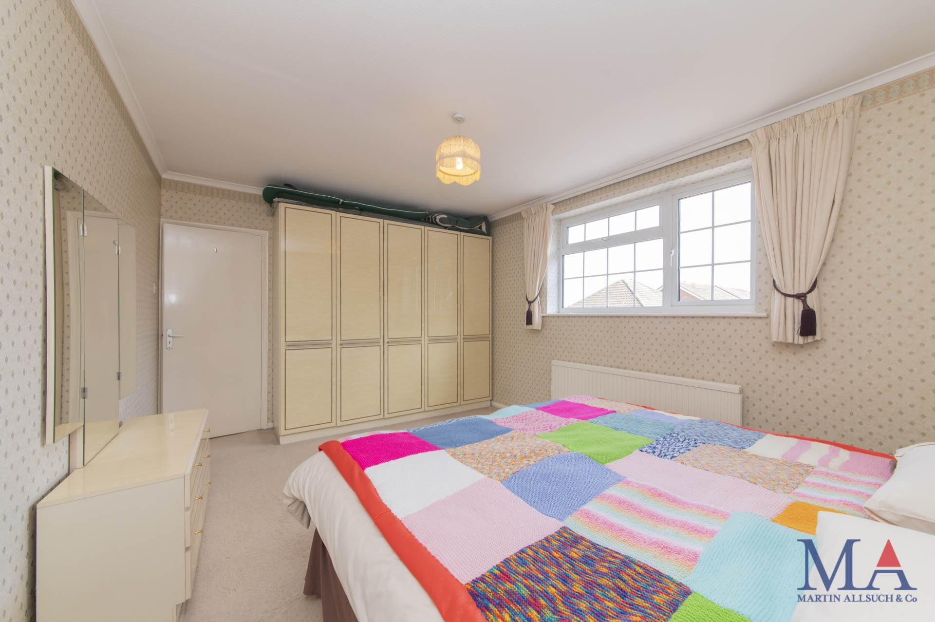 Clare Close, Elstree, Image 14