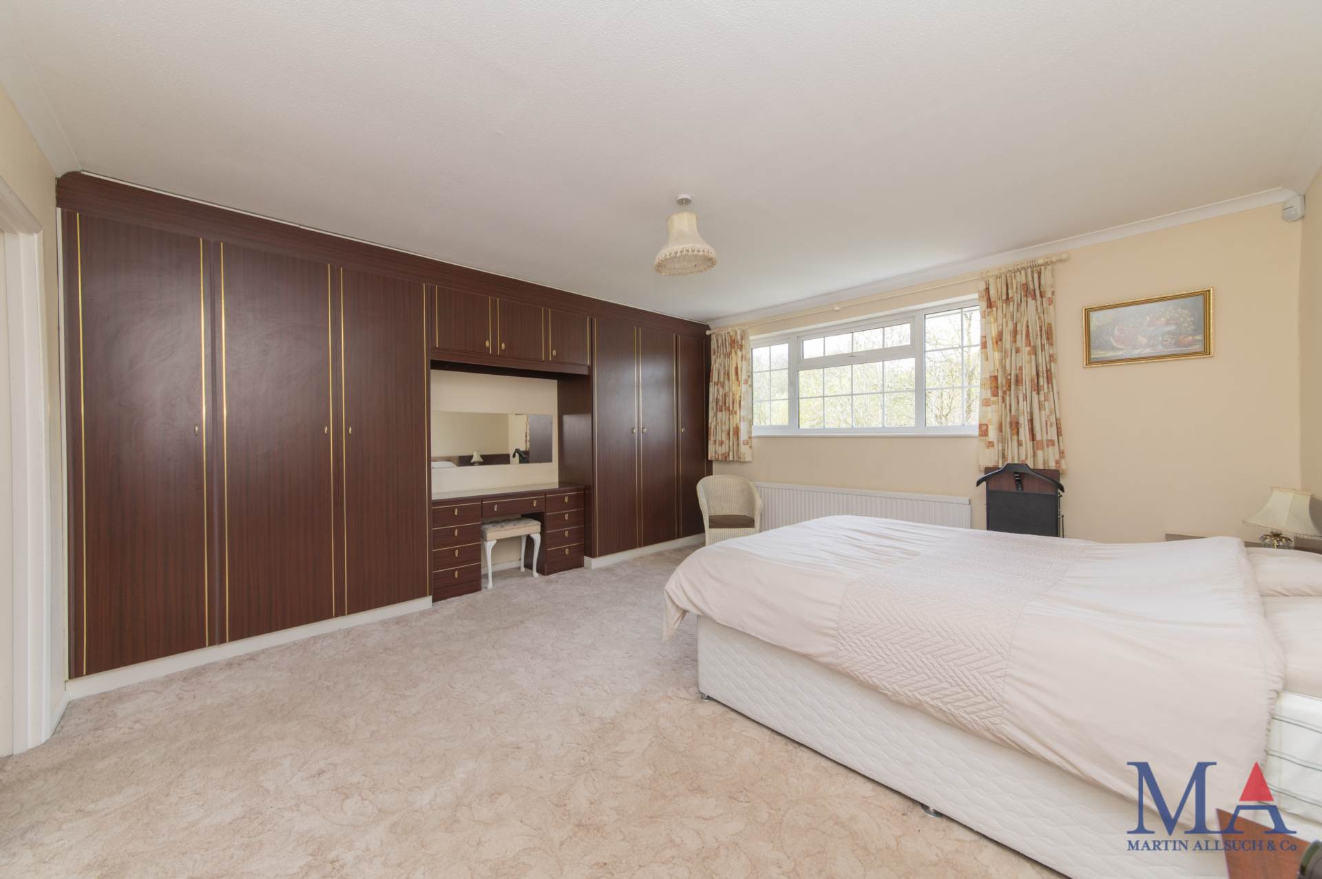 Clare Close, Elstree, Image 15