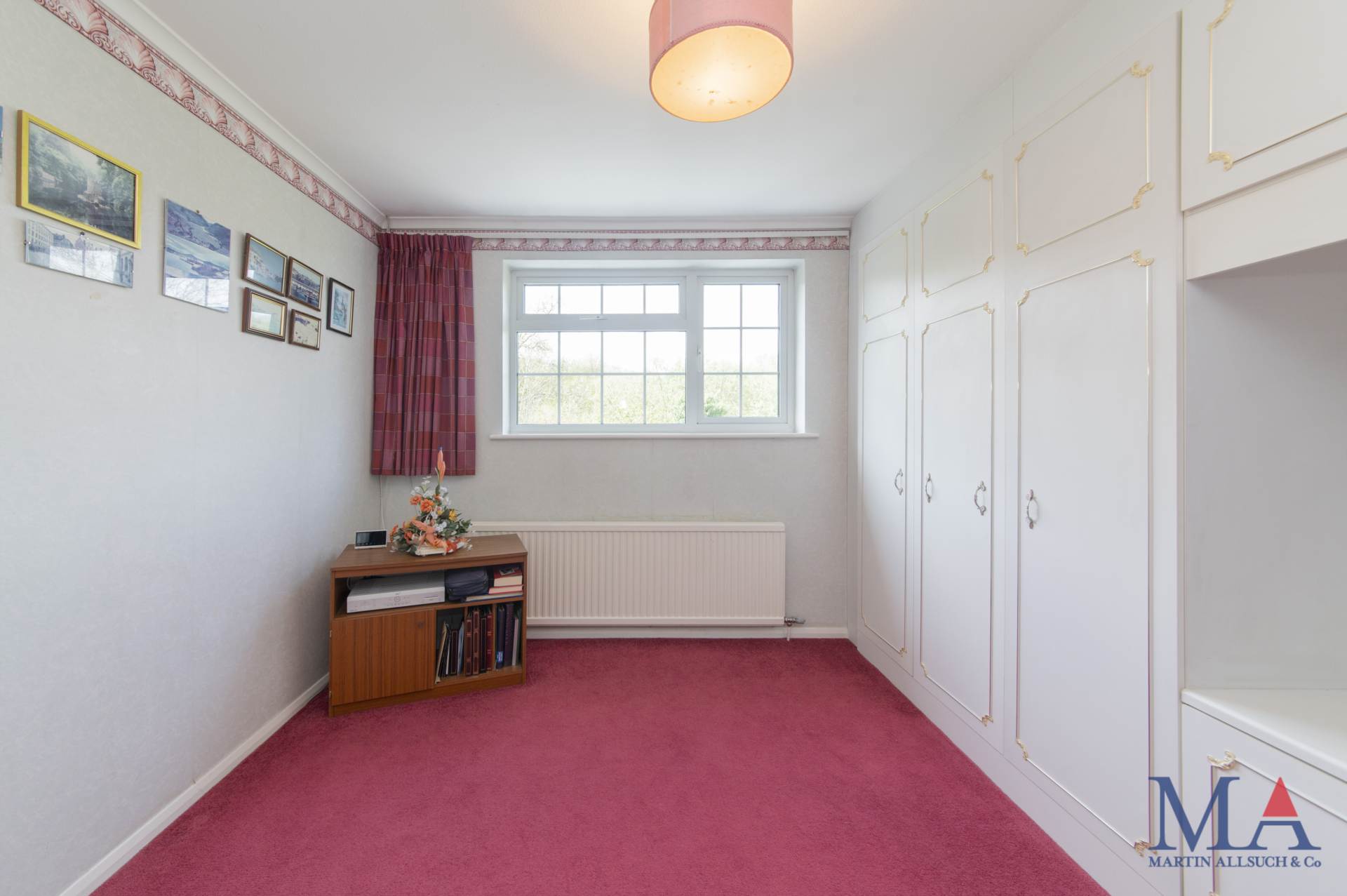 Clare Close, Elstree, Image 19