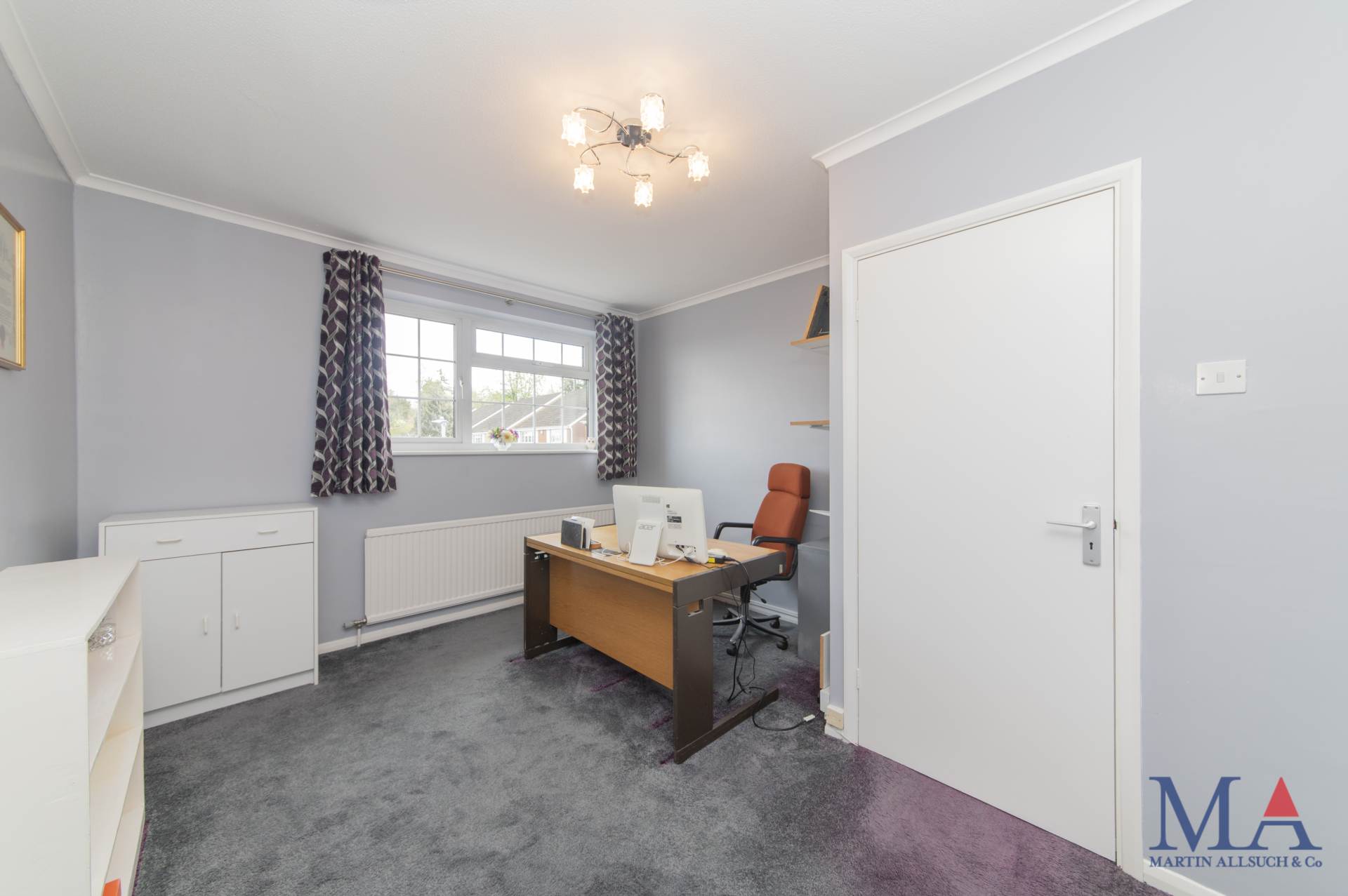 Clare Close, Elstree, Image 21