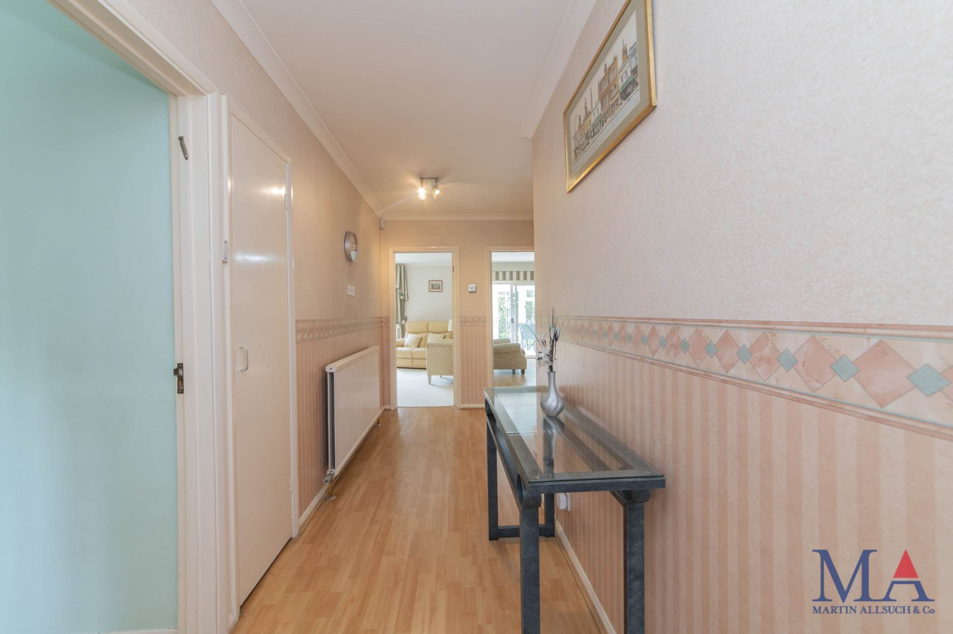 Clare Close, Elstree, Image 23