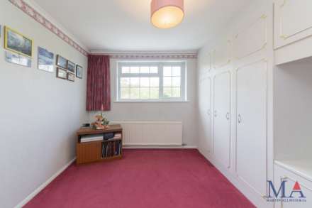 Clare Close, Elstree, Image 19