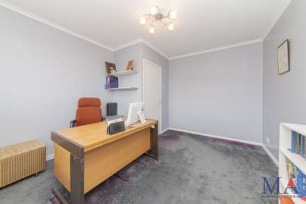 Clare Close, Elstree, Image 20