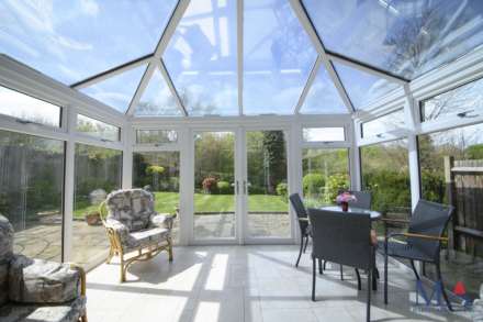 Clare Close, Elstree, Image 7