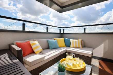 Elstree House, Borehamwood, Image 6