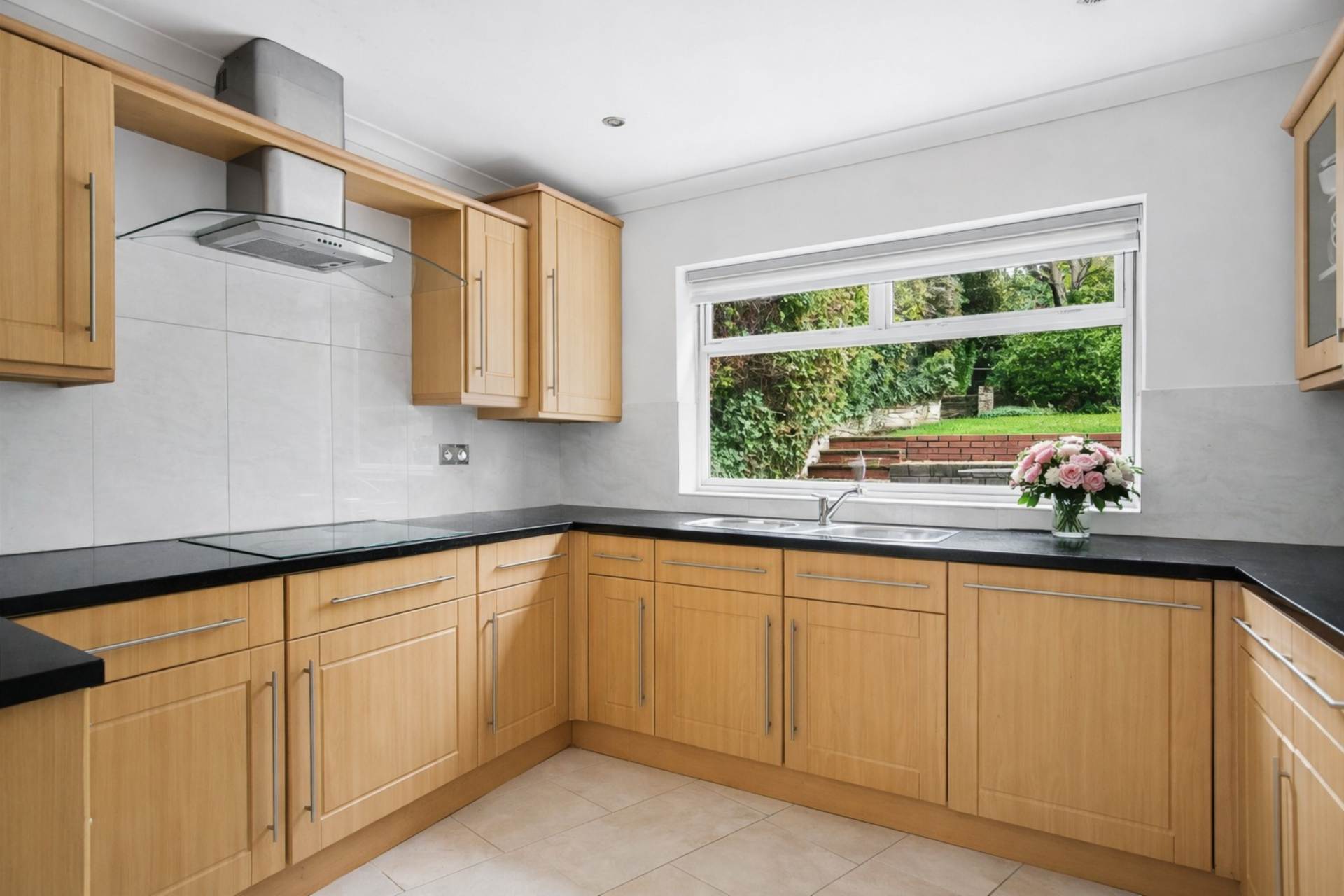 Craigweil Avenue, Radlett, Image 3