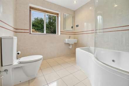 Craigweil Avenue, Radlett, Image 10