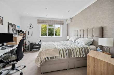 Craigweil Avenue, Radlett, Image 8