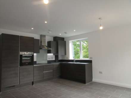 Scampton House, St Albans, Image 2